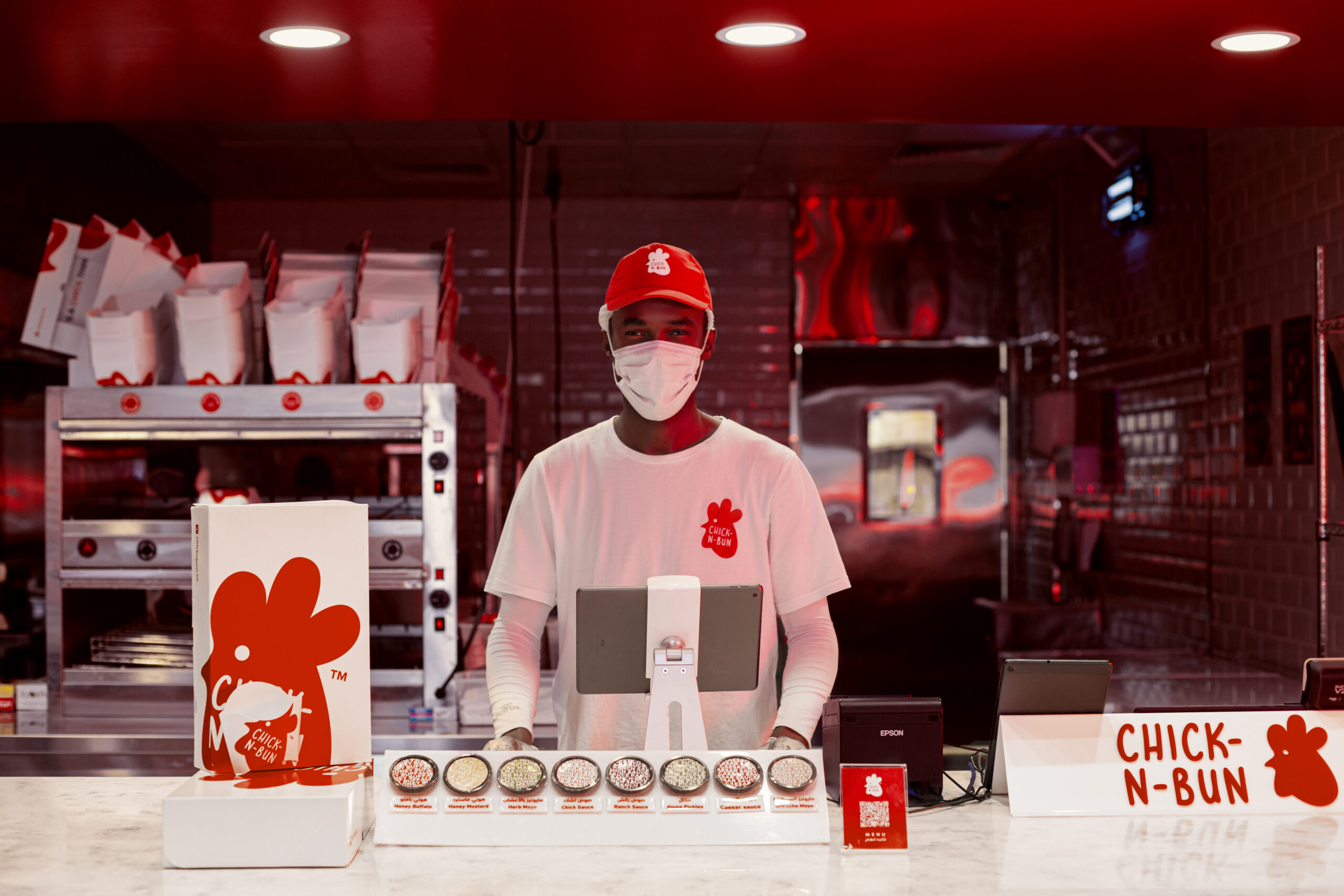 كيف يساعدك تصوير المطاعم الاحترافي في جذب المزيد من العملاء ومضاعفة الأرباح؟